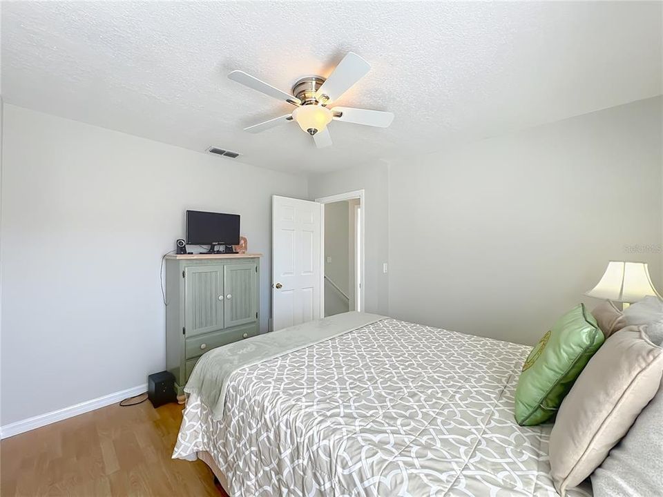 For Sale: $585,000 (4 beds, 2 baths, 2423 Square Feet)