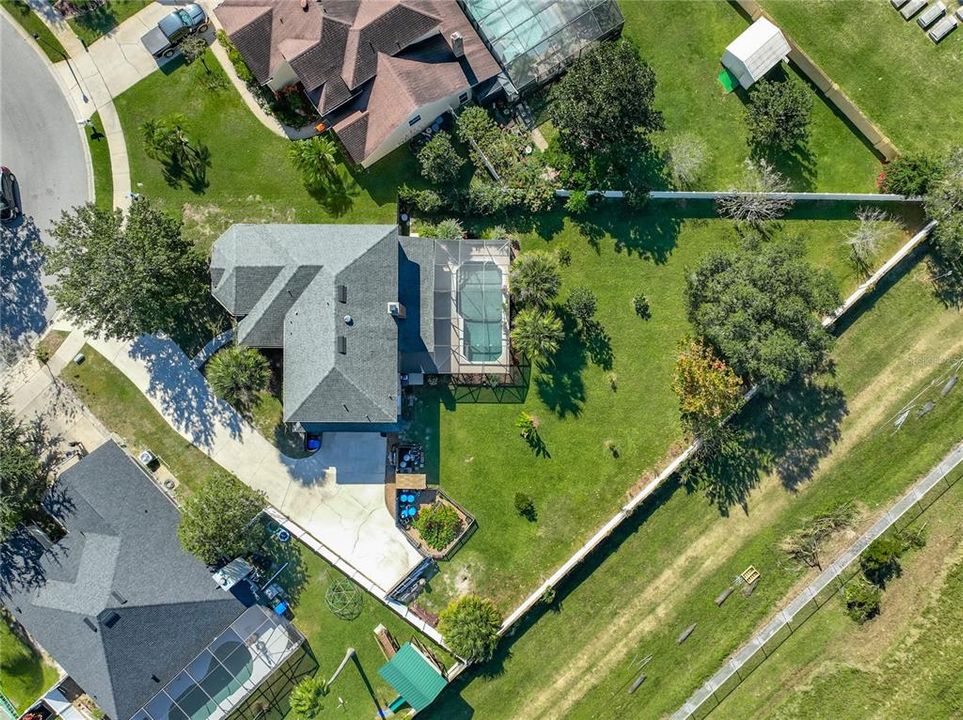 For Sale: $585,000 (4 beds, 2 baths, 2423 Square Feet)