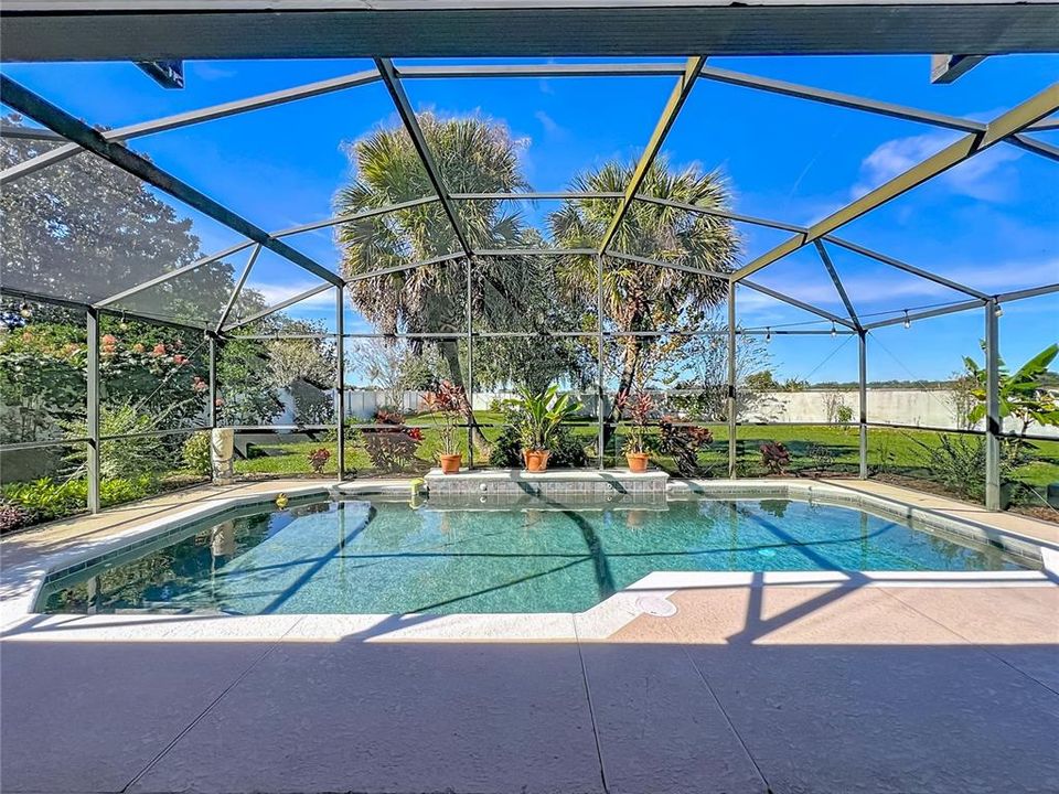 For Sale: $585,000 (4 beds, 2 baths, 2423 Square Feet)