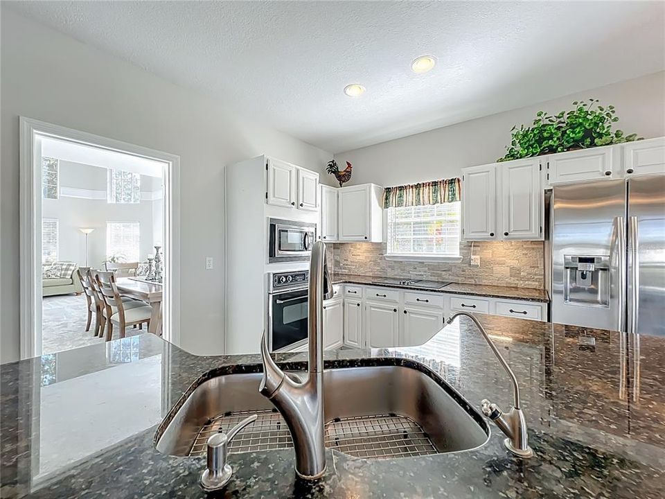 For Sale: $585,000 (4 beds, 2 baths, 2423 Square Feet)