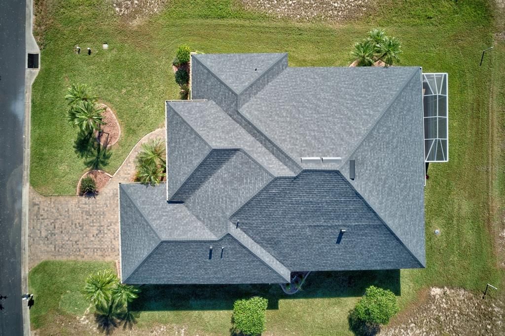 For Sale: $369,900 (3 beds, 2 baths, 2221 Square Feet)