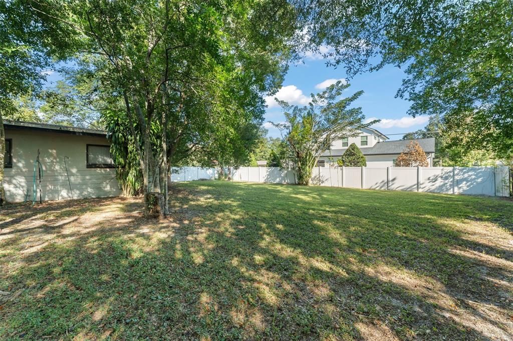 Active With Contract: $499,000 (3 beds, 2 baths, 1125 Square Feet)