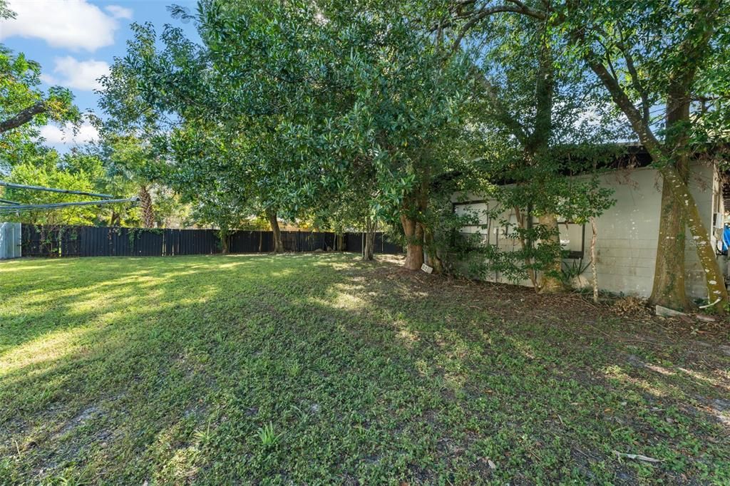 Active With Contract: $499,000 (3 beds, 2 baths, 1125 Square Feet)