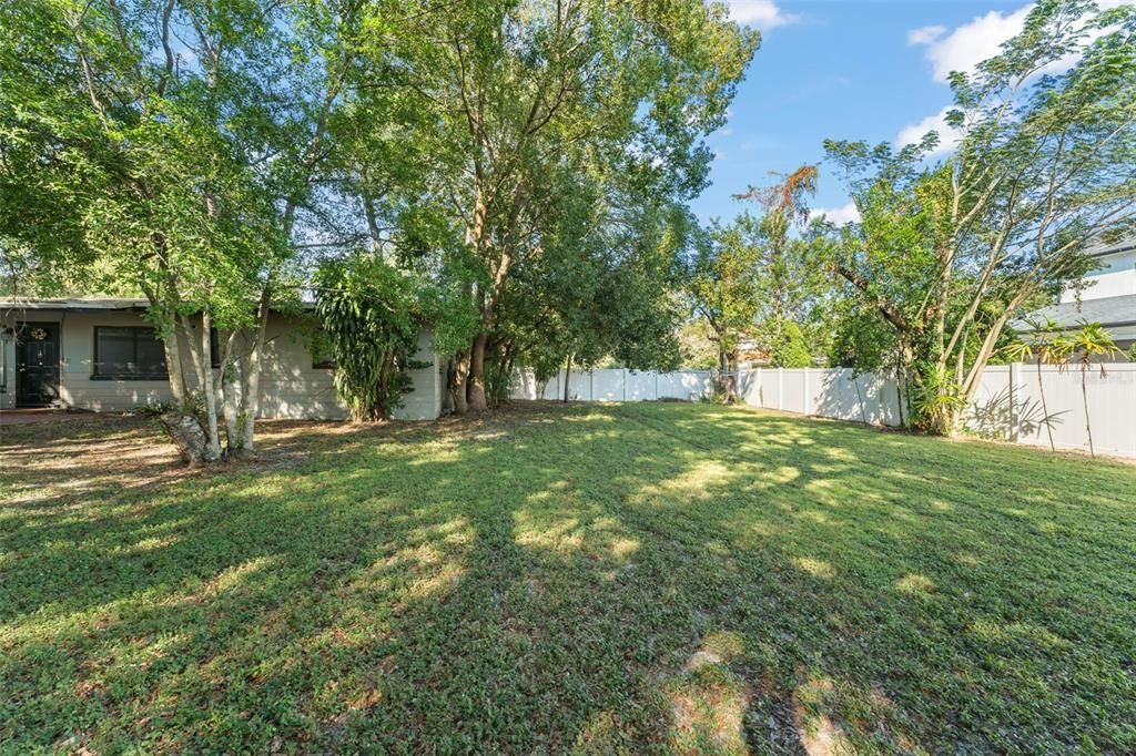 Active With Contract: $499,000 (3 beds, 2 baths, 1125 Square Feet)