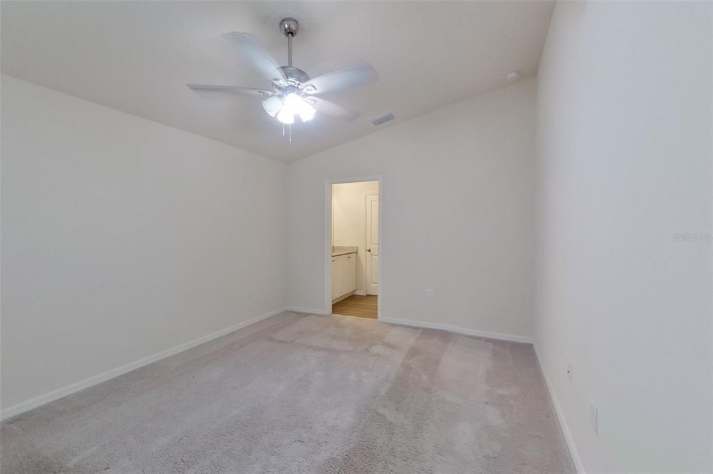 En Renta: $1,690 (3 camas, 2 baños, 1400 Pies cuadrados)