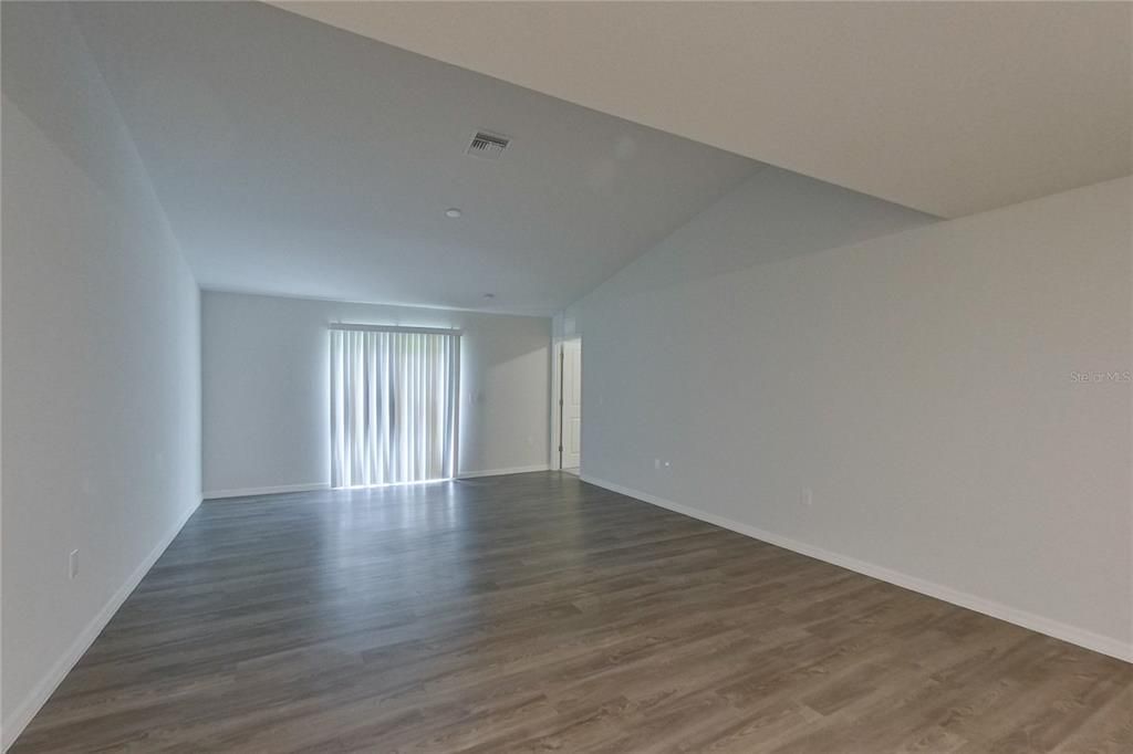 В аренду: $1,690 (3 спален, 2 ванн, 1400 Квадратных фут)