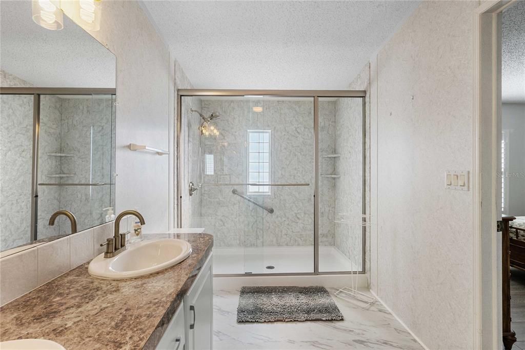 En Venta: $235,000 (3 camas, 2 baños, 1488 Pies cuadrados)