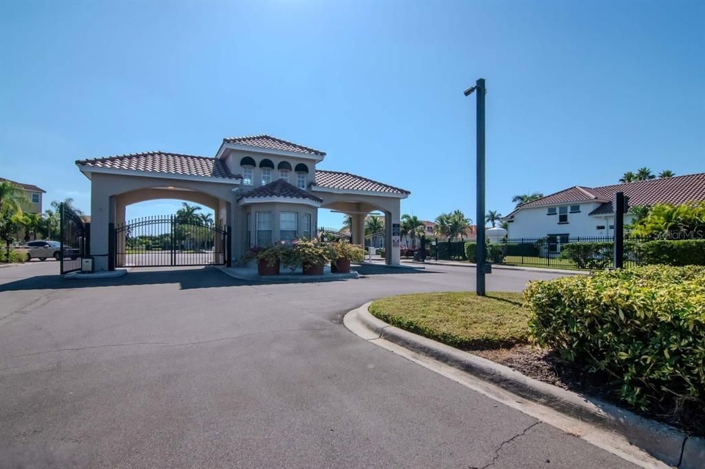 For Sale: $464,000 (4 beds, 4 baths, 2848 Square Feet)