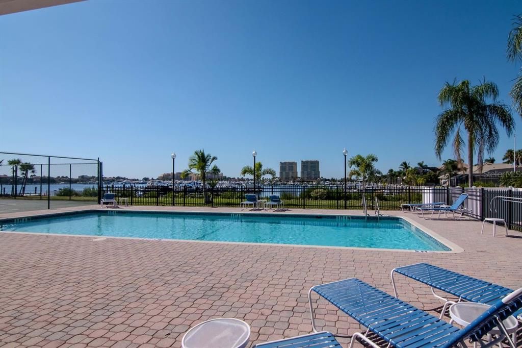 待售: $474,000 (4 贝兹, 4 浴室, 2848 平方英尺)