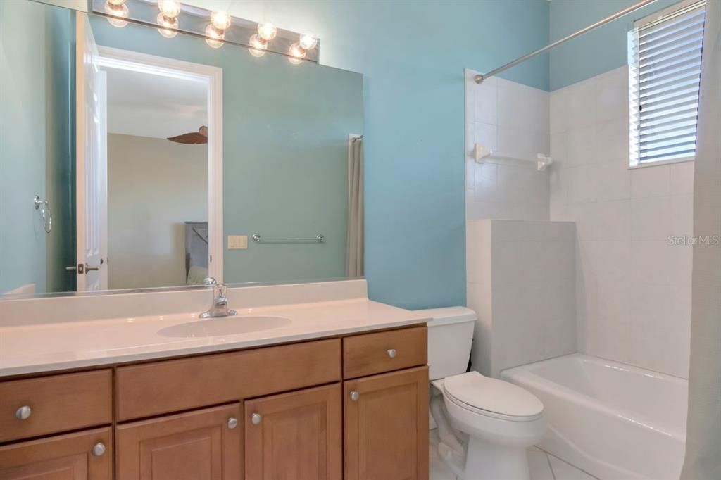 待售: $474,000 (4 贝兹, 4 浴室, 2848 平方英尺)