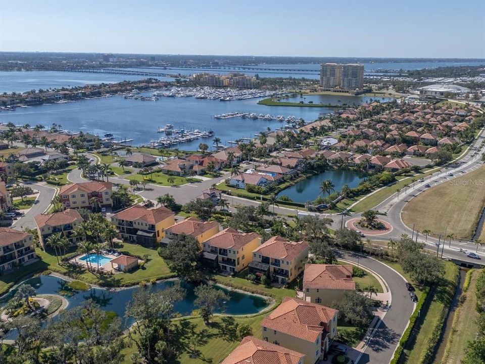 待售: $474,000 (4 贝兹, 4 浴室, 2848 平方英尺)