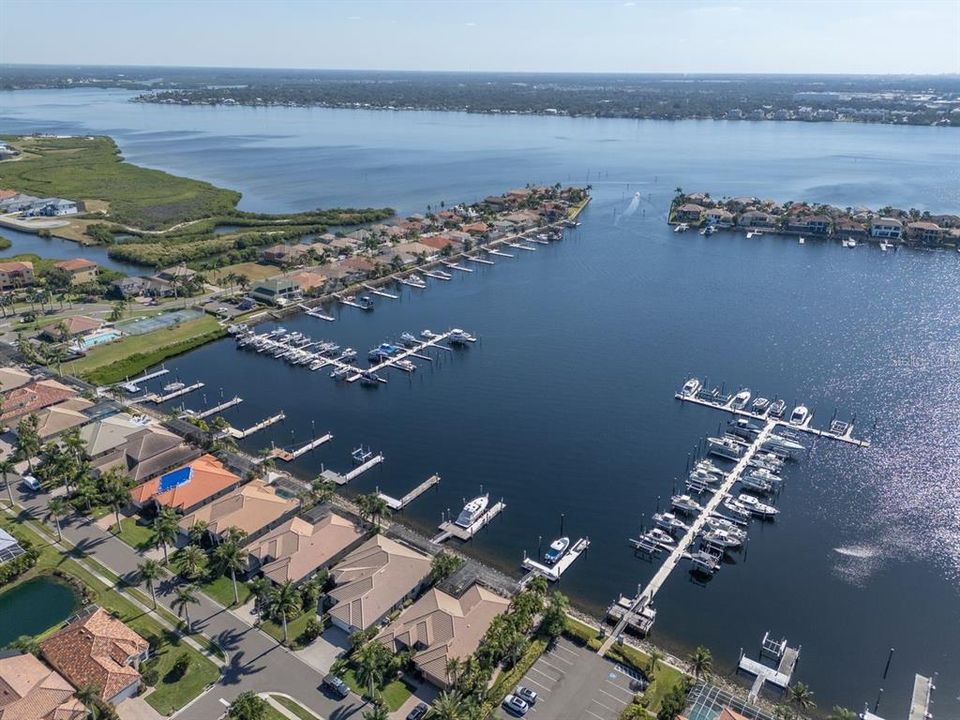 待售: $474,000 (4 贝兹, 4 浴室, 2848 平方英尺)