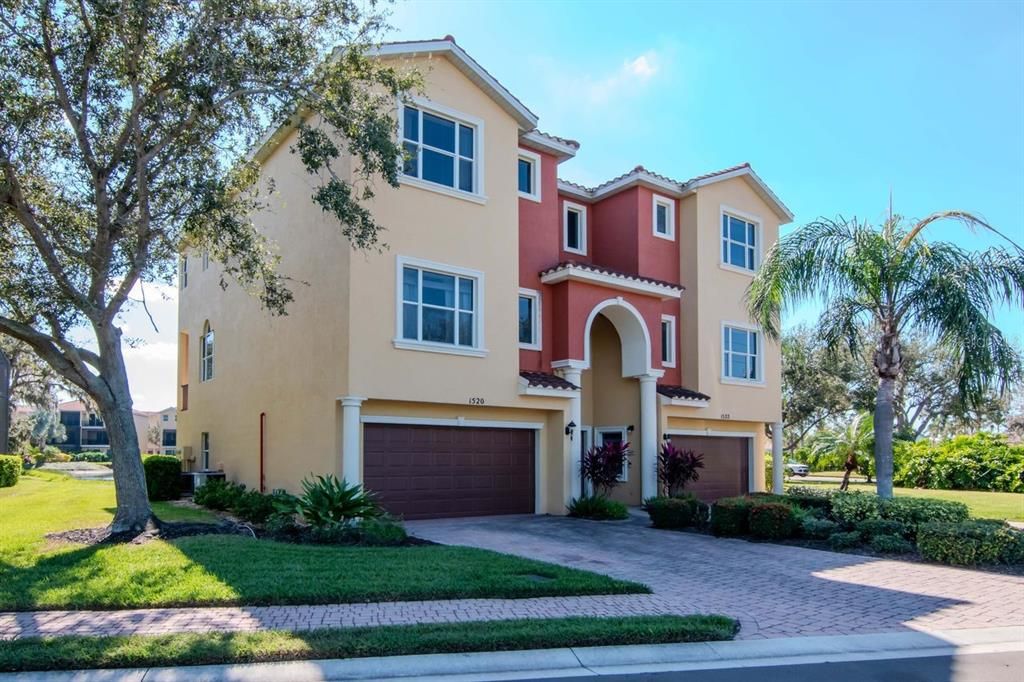 待售: $474,000 (4 贝兹, 4 浴室, 2848 平方英尺)