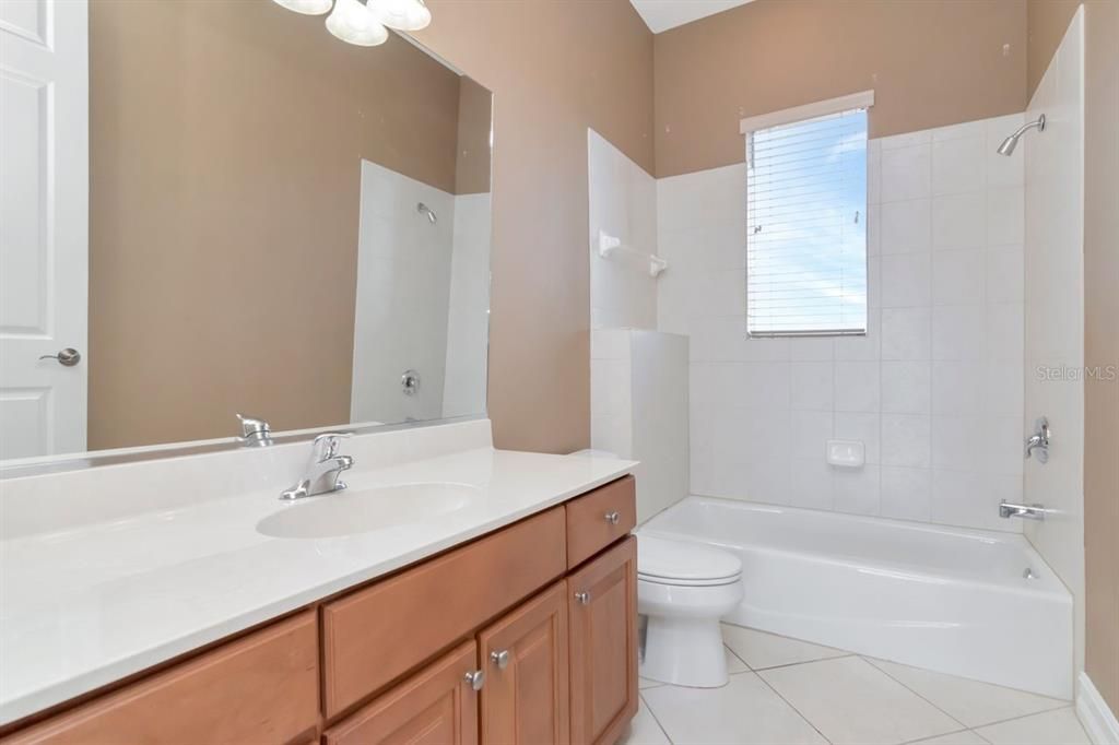 待售: $474,000 (4 贝兹, 4 浴室, 2848 平方英尺)