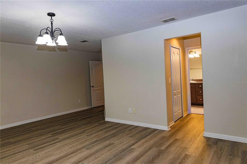 На продажу: $355,000 (3 спален, 2 ванн, 1834 Квадратных фут)