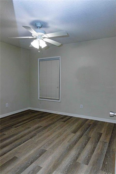 На продажу: $355,000 (3 спален, 2 ванн, 1834 Квадратных фут)