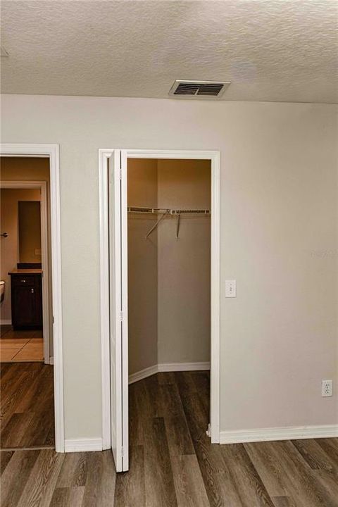 На продажу: $355,000 (3 спален, 2 ванн, 1834 Квадратных фут)