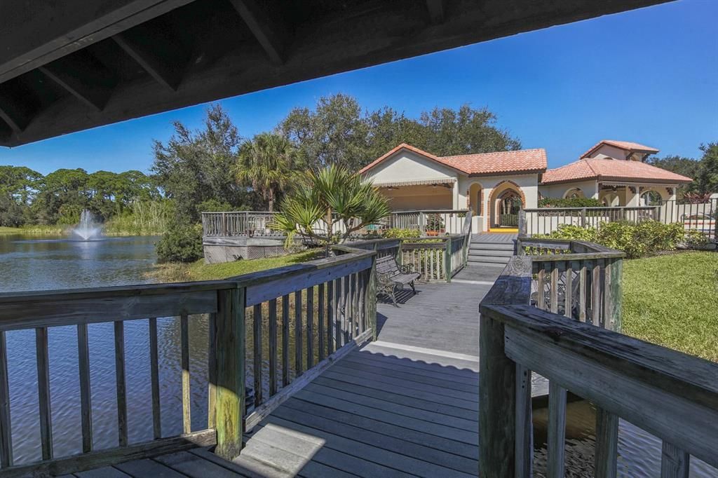 For Sale: $415,000 (2 beds, 2 baths, 1423 Square Feet)