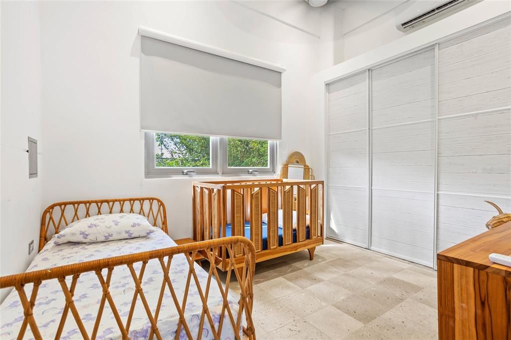 На продажу: $1,890,000 (4 спален, 3 ванн, 2000 Квадратных фут)