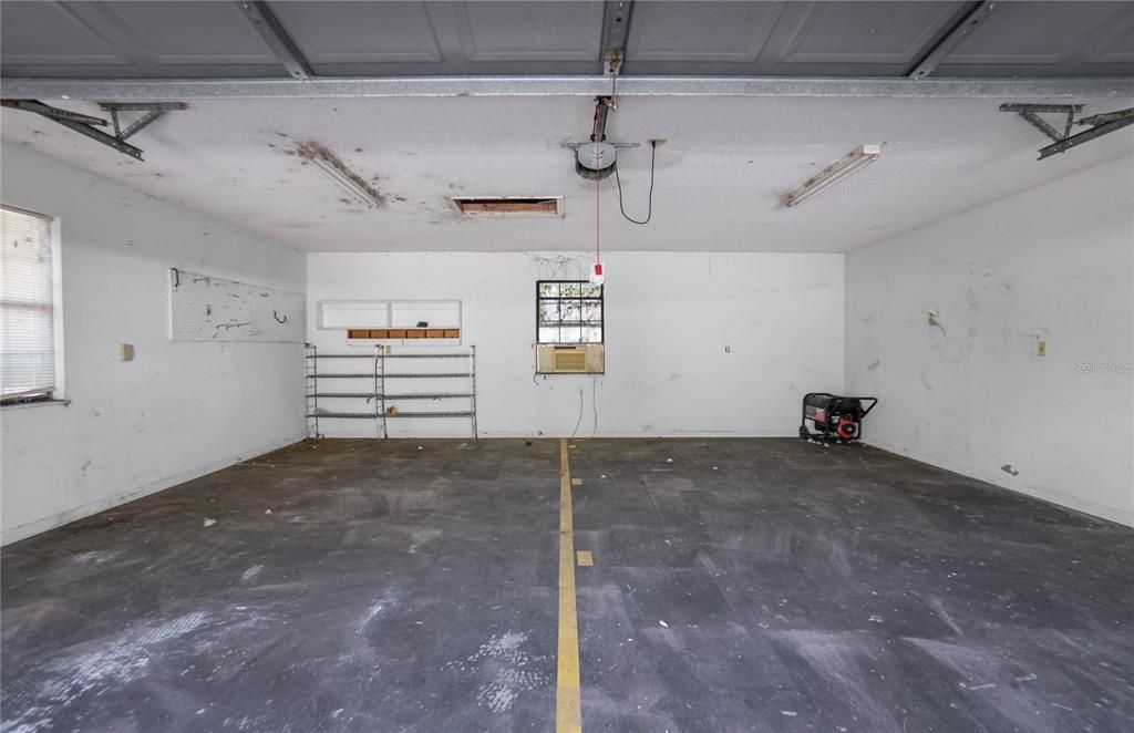 For Sale: $200,000 (3 beds, 2 baths, 1802 Square Feet)