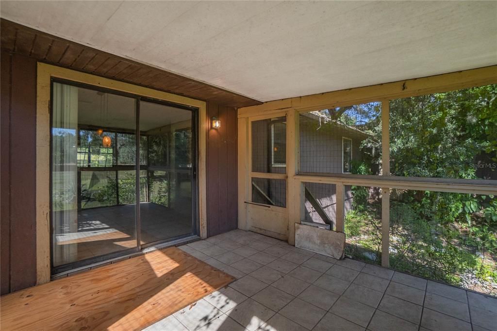 For Sale: $200,000 (3 beds, 2 baths, 1802 Square Feet)