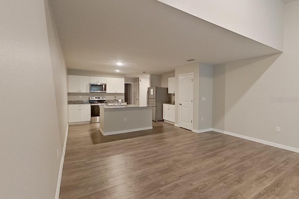 В аренду: $1,690 (3 спален, 2 ванн, 1400 Квадратных фут)