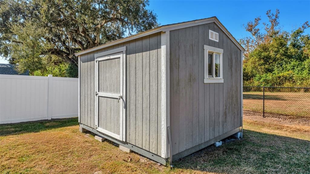 For Sale: $349,000 (4 beds, 2 baths, 1787 Square Feet)