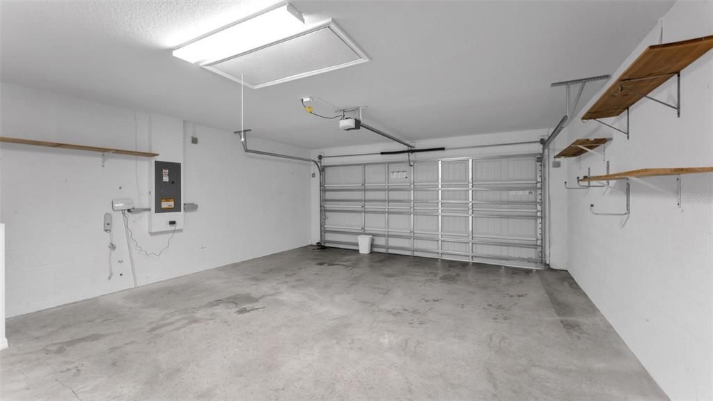 For Sale: $349,000 (4 beds, 2 baths, 1787 Square Feet)