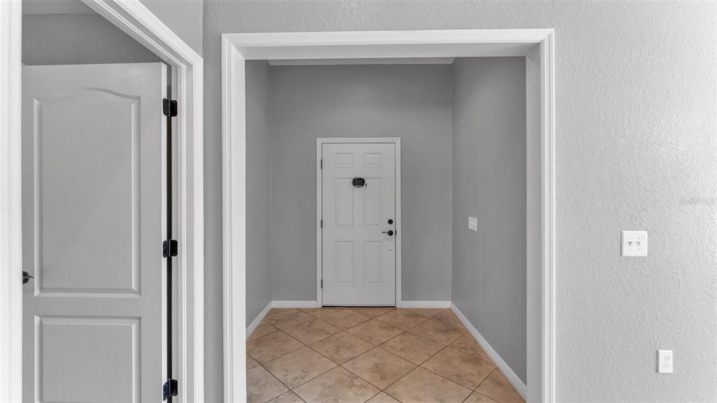 For Sale: $349,000 (4 beds, 2 baths, 1787 Square Feet)