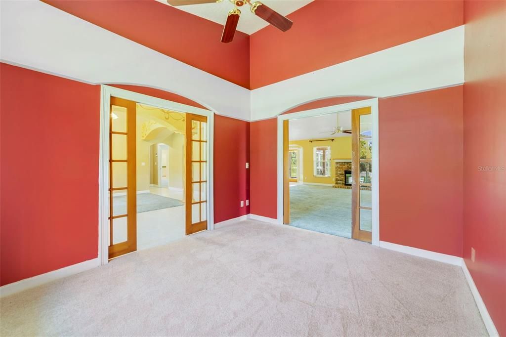 For Sale: $519,000 (3 beds, 3 baths, 2312 Square Feet)