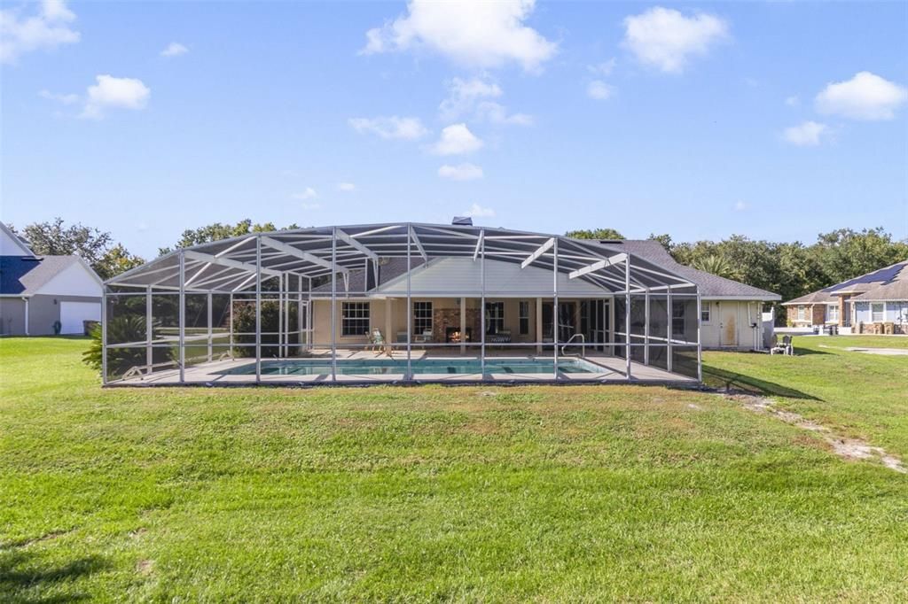 For Sale: $519,000 (3 beds, 3 baths, 2312 Square Feet)