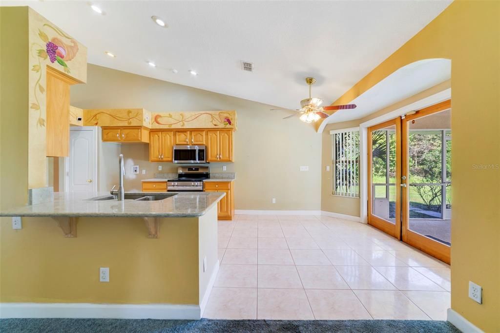 For Sale: $519,000 (3 beds, 3 baths, 2312 Square Feet)