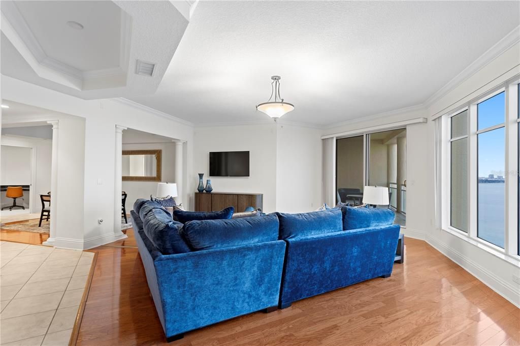 На продажу: $1,950,000 (3 спален, 3 ванн, 2776 Квадратных фут)