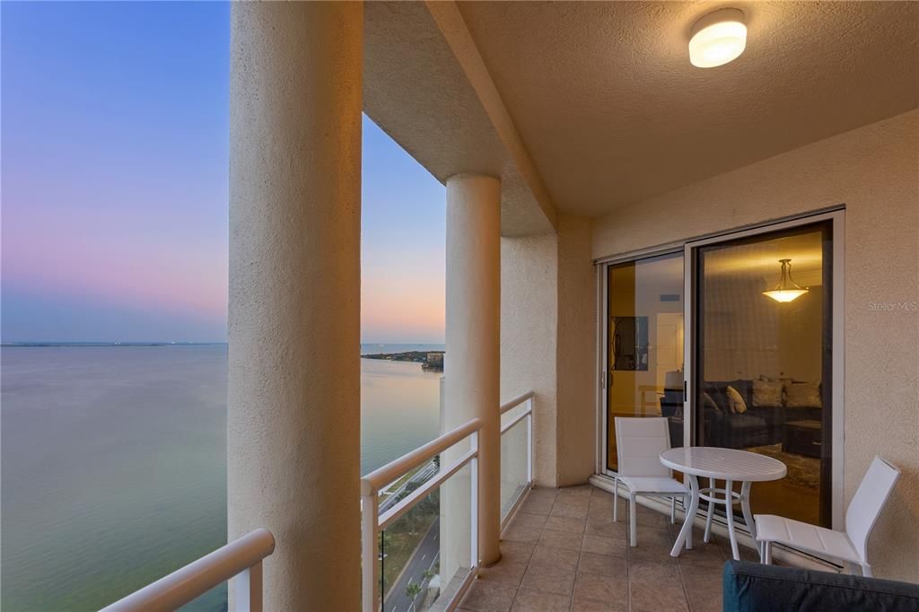 На продажу: $1,950,000 (3 спален, 3 ванн, 2776 Квадратных фут)