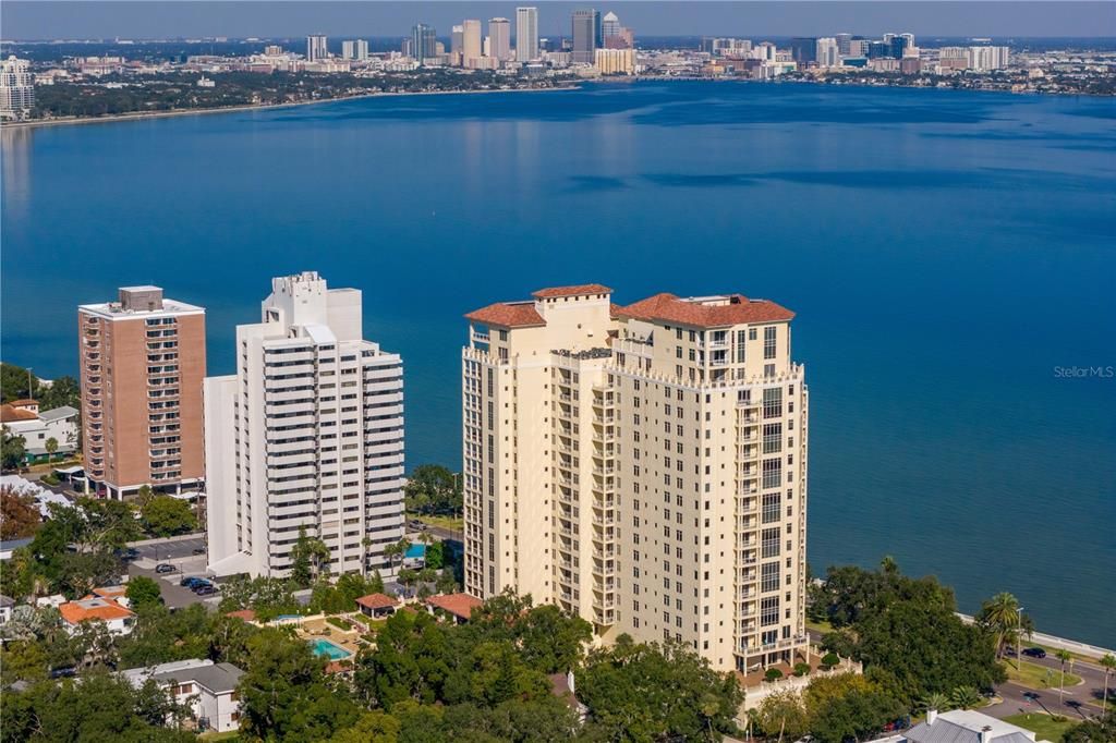 На продажу: $1,950,000 (3 спален, 3 ванн, 2776 Квадратных фут)