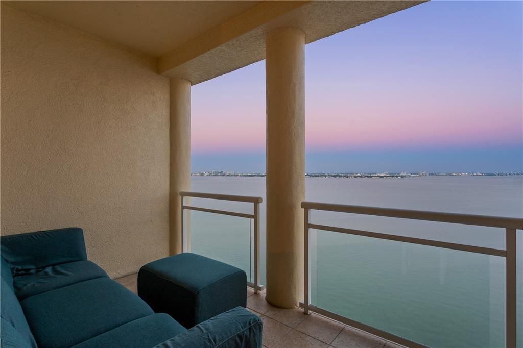 На продажу: $1,950,000 (3 спален, 3 ванн, 2776 Квадратных фут)