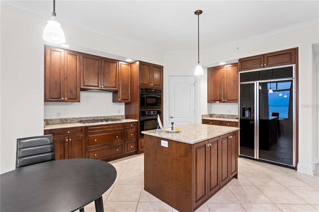 На продажу: $1,950,000 (3 спален, 3 ванн, 2776 Квадратных фут)