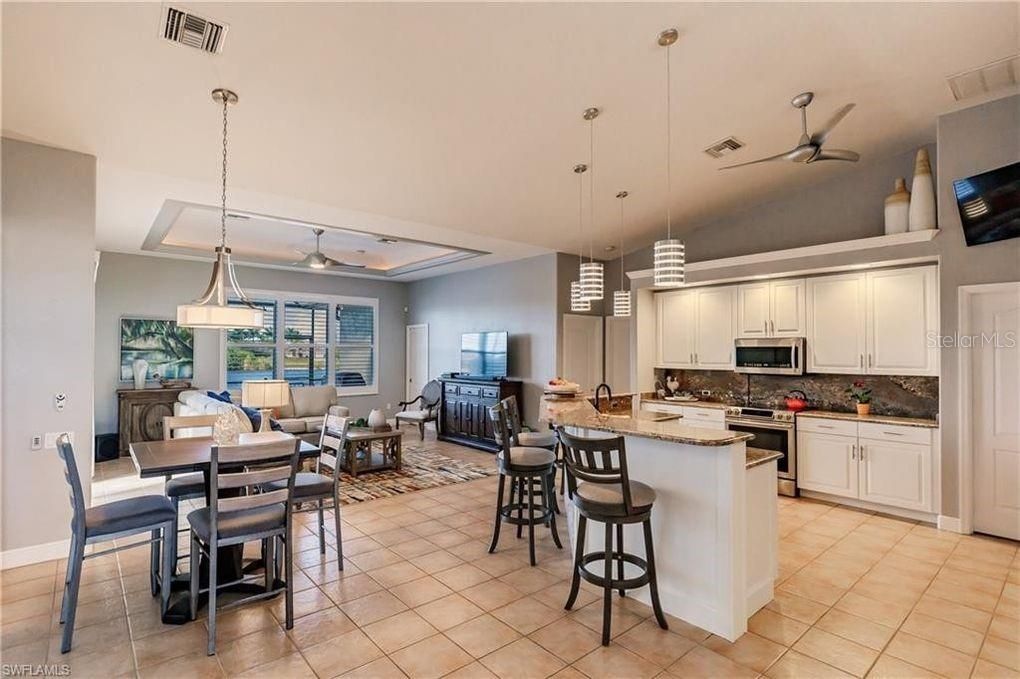 На продажу: $895,000 (4 спален, 3 ванн, 2446 Квадратных фут)