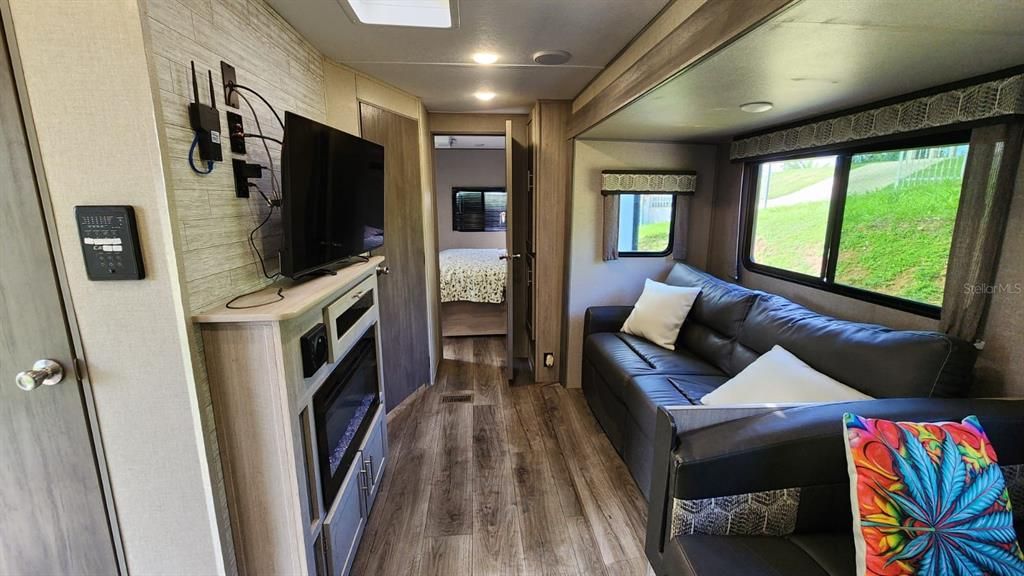 На продажу: $125,000 (0.25 acres)