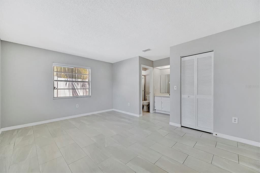 Activo con contrato: $435,000 (3 camas, 2 baños, 1424 Pies cuadrados)