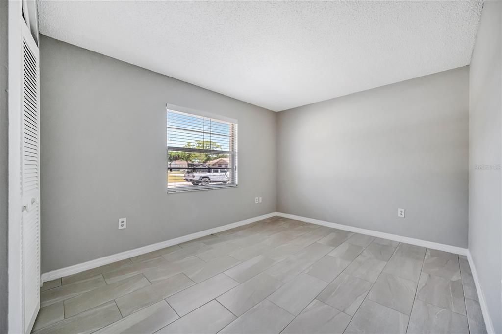 Activo con contrato: $435,000 (3 camas, 2 baños, 1424 Pies cuadrados)