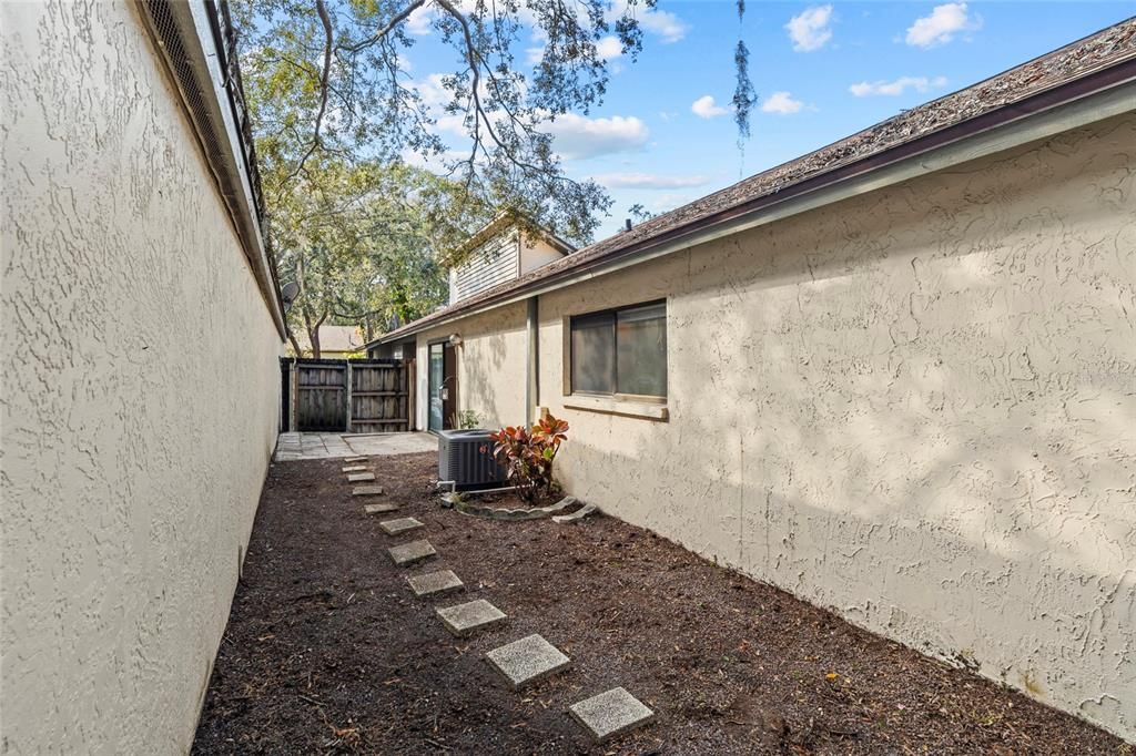 Active With Contract: $249,000 (3 beds, 2 baths, 1515 Square Feet)