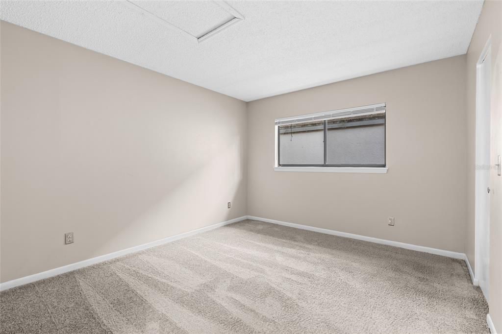 Active With Contract: $249,000 (3 beds, 2 baths, 1515 Square Feet)