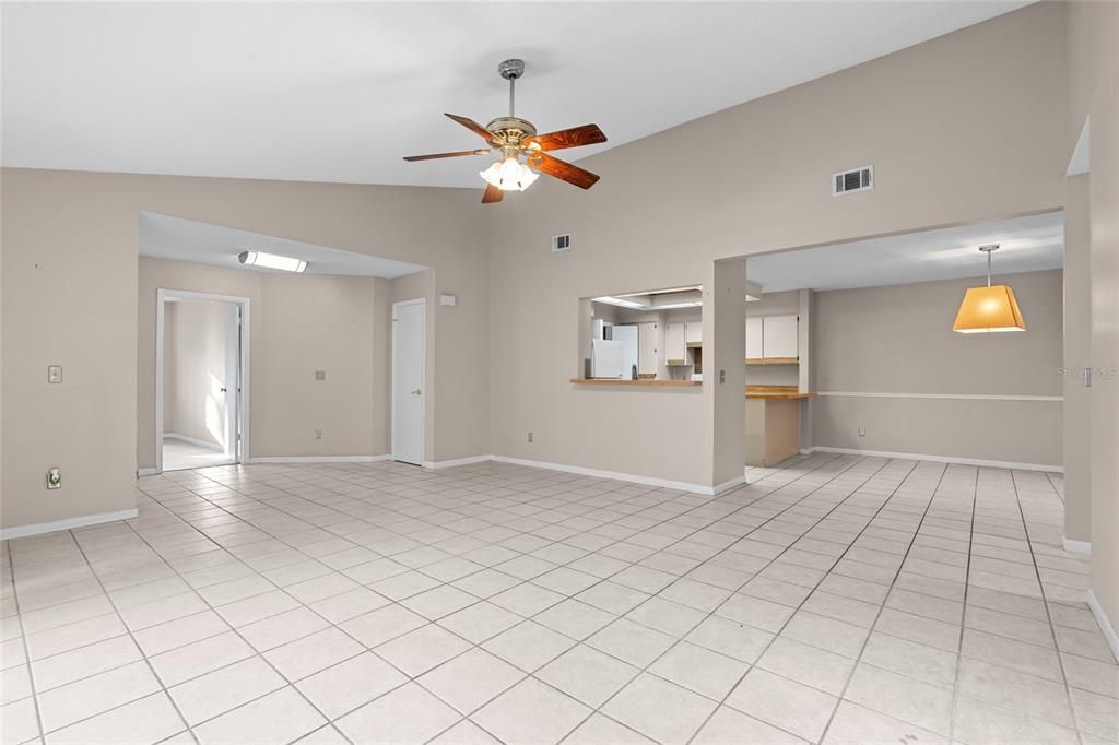 Active With Contract: $249,000 (3 beds, 2 baths, 1515 Square Feet)
