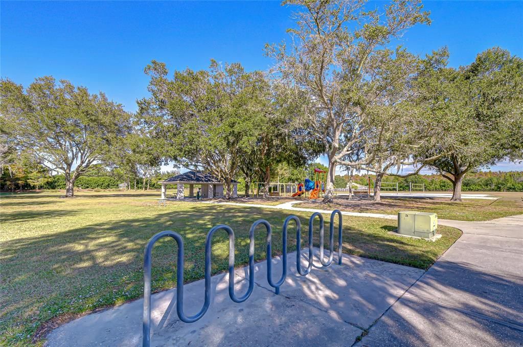 En Venta: $589,900 (3 camas, 2 baños, 2025 Pies cuadrados)