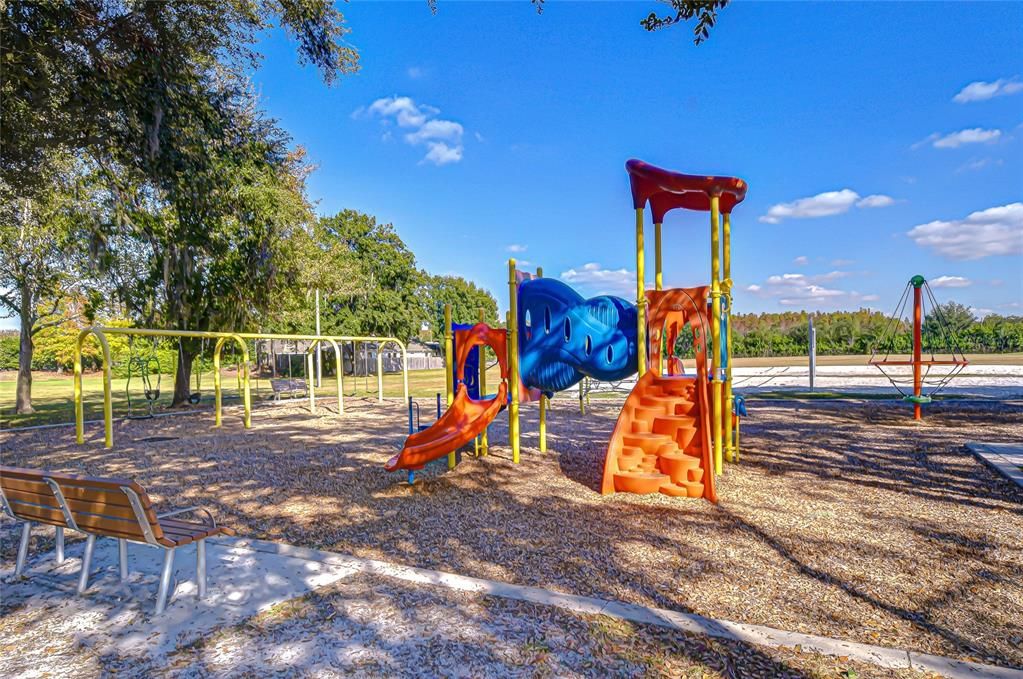 En Venta: $589,900 (3 camas, 2 baños, 2025 Pies cuadrados)