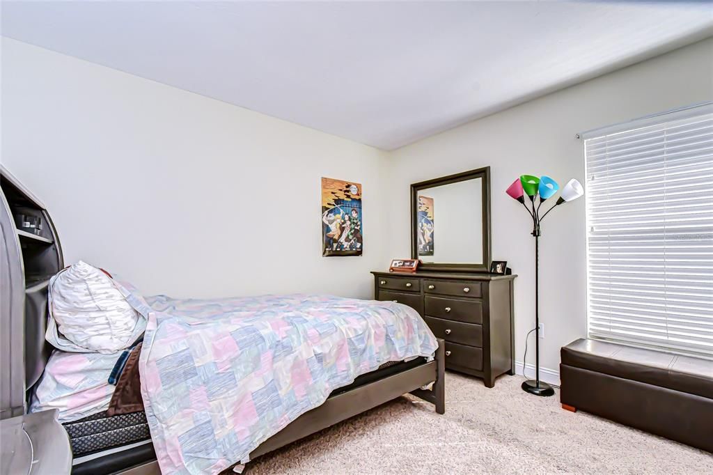 En Venta: $589,900 (3 camas, 2 baños, 2025 Pies cuadrados)