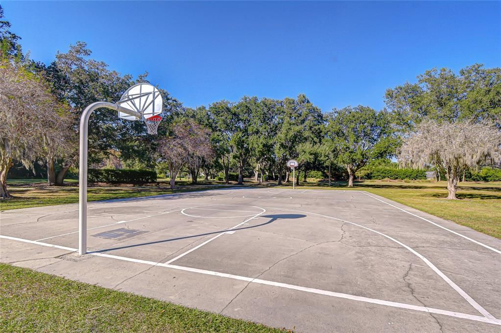 En Venta: $589,900 (3 camas, 2 baños, 2025 Pies cuadrados)