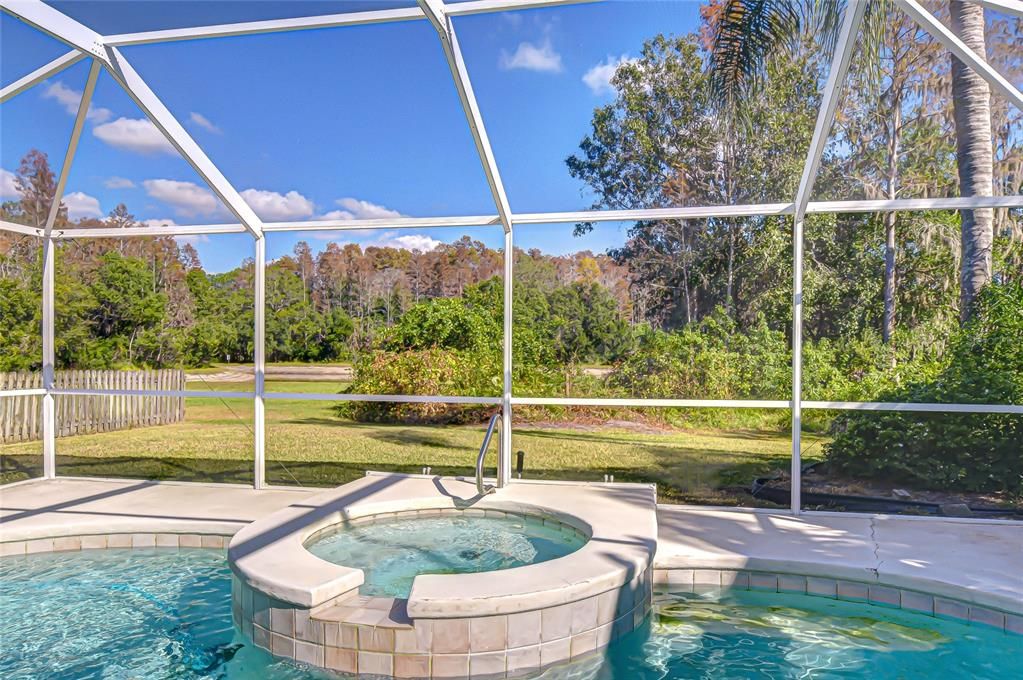 En Venta: $589,900 (3 camas, 2 baños, 2025 Pies cuadrados)