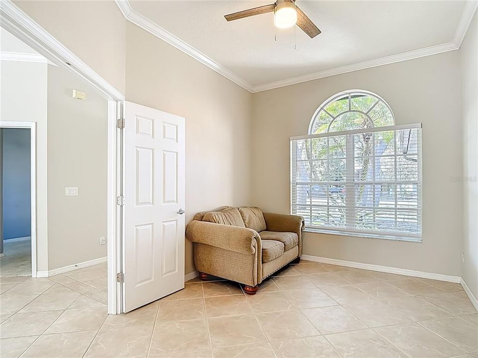 待售: $525,000 (4 贝兹, 2 浴室, 2165 平方英尺)